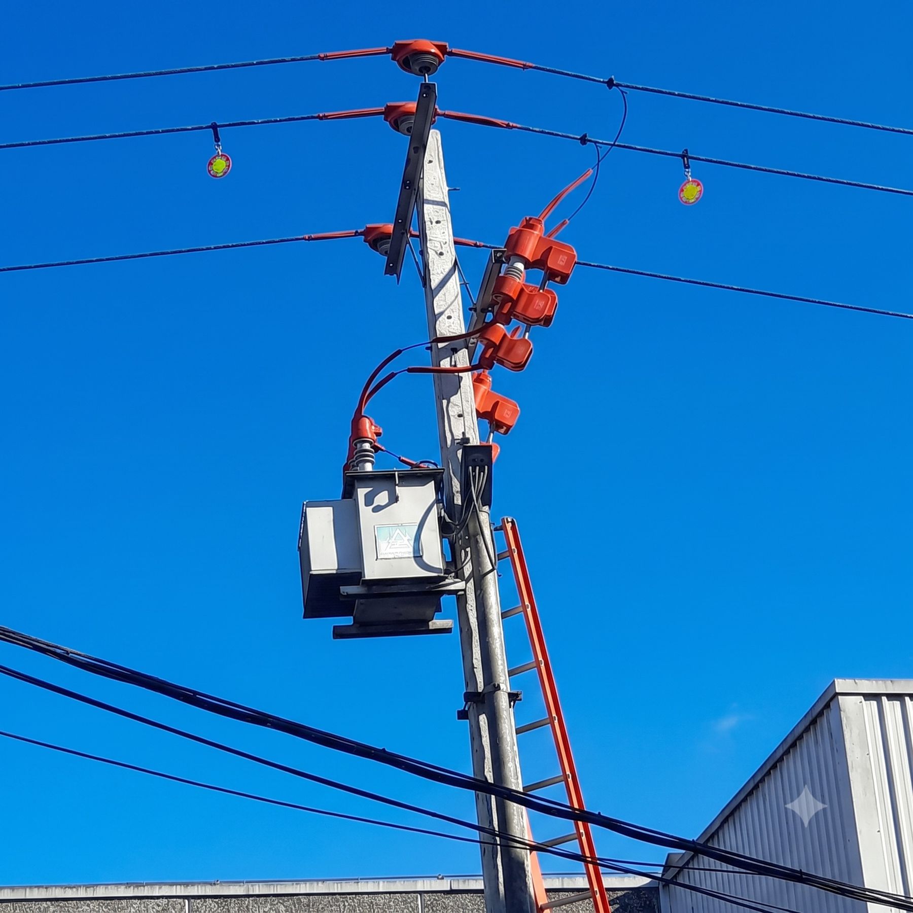 Estructura protegida con cobertores y desviadores